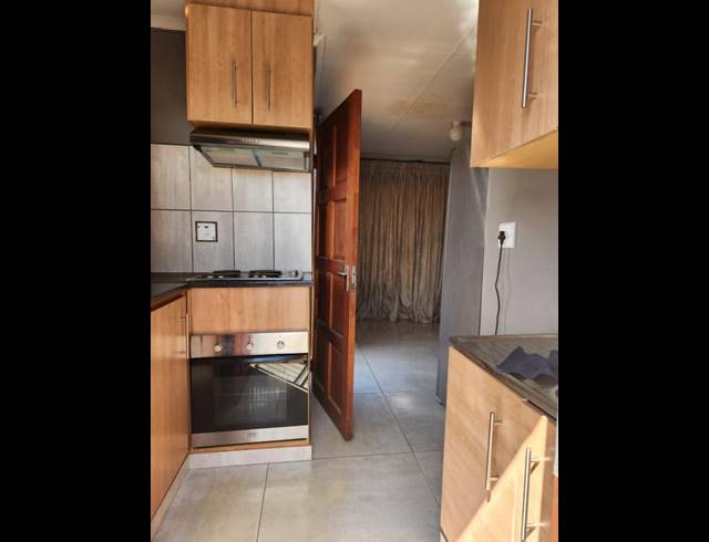 2 BEDROOM HOUSE FOR SALE IN SOSHANGUVE SS